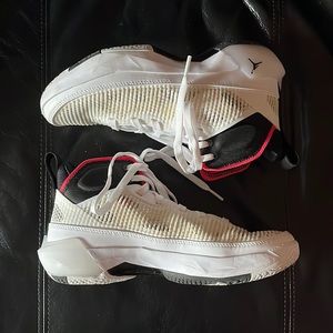 AIR JORDAN XXXVII (GS)